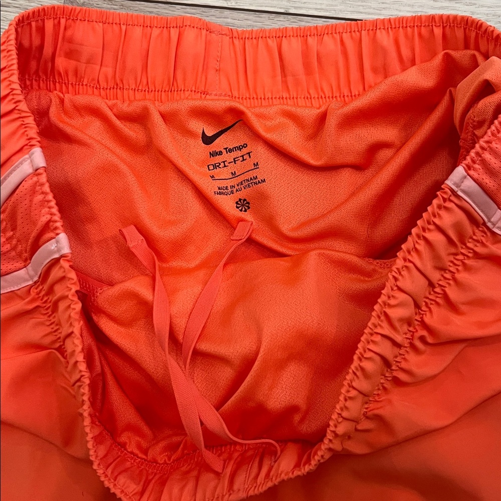 NEW Nike running shorts - Picture 3 of 4